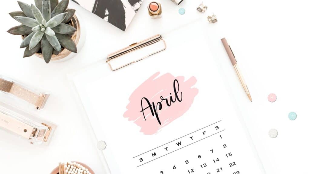 Free printable splash of pink calendar for home office