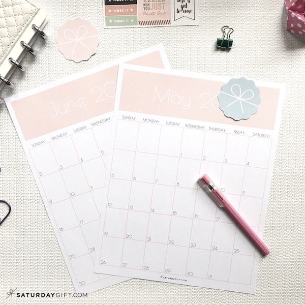 Monthly goals calendar sheets Light Pink | Plan and achieve your monthly goals with the monthly goals planner free printable. | Planner insert | Goal Planning | Goal setting | Goal Achieving | Goal getter | Self Development | Personal Growth | How to set goals | How to achieve goals | SaturdayGift | Saturday gift #SaturdayGift