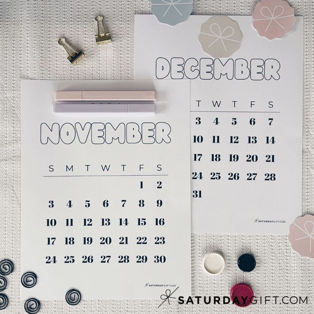 SImple yet super cute black & white calendars November & December | SaturdayGift